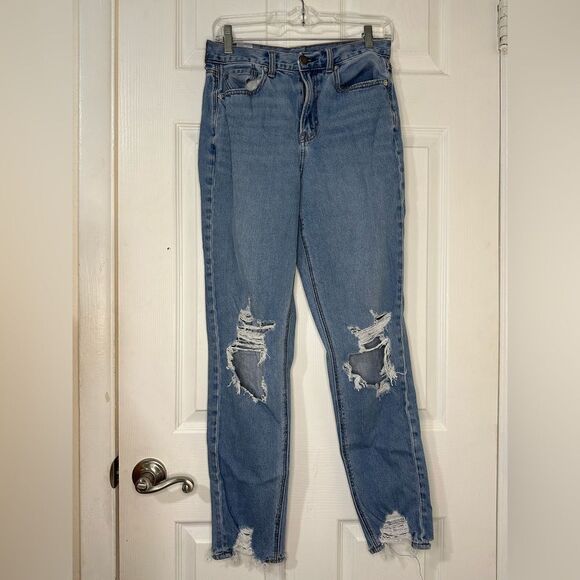 American Eagle Mom High Waisted Distressed Med Light Wash Jeans size 4L - Picture 4 of 6